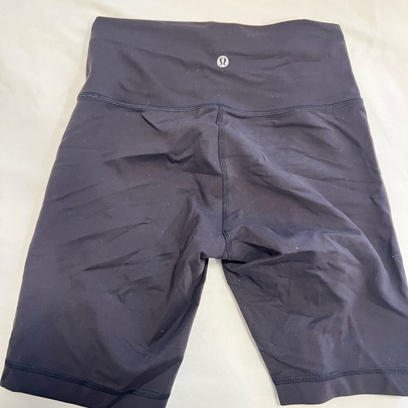 Lulu black wunder train shorts - Picture 2 of 5